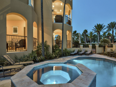 Tuscan Style luxury Gulf Views One Min to Beach
